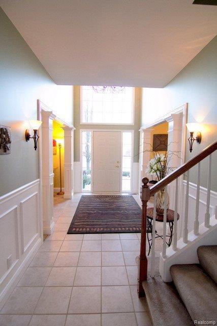 4200 Holly Lane Rochester, MI 48306 - Photo 3 of 24 4200 Holly Lane-2160.JPG