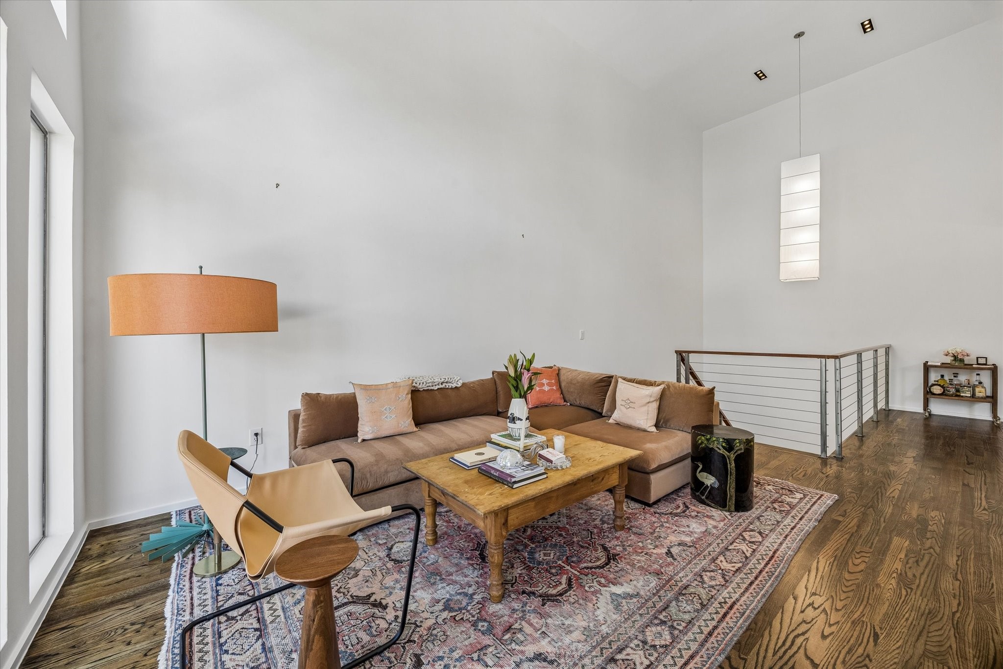 1007 Barkdull Street, Unit 4 Houston, TX 77006 - Photo 5 of 28 Second floor family room features soaring ceilings and gorgeous natural light.