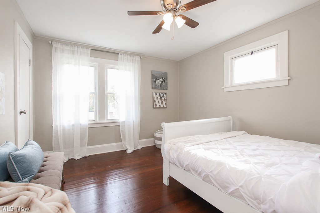 2232 Barrington Road Cleveland, OH 44118 - Photo 13 of 35