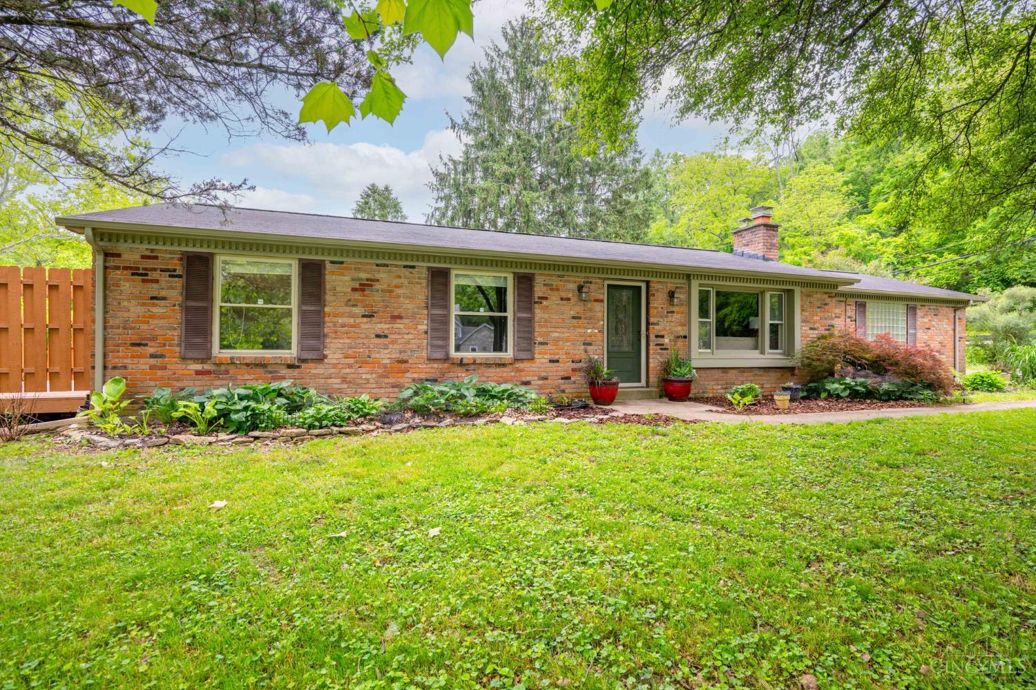 8385 Bridle Road Cincinnati, OH 45244 - Photo 2 of 45 Gallery Image 2