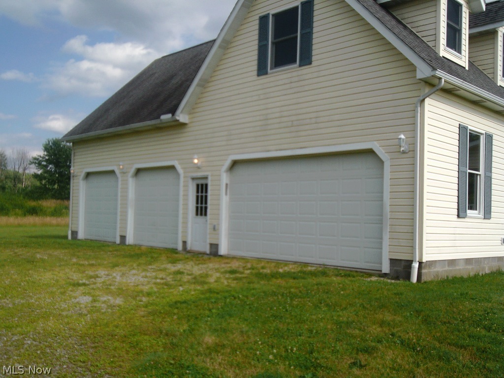 6965 Brakeman Road Painesville, OH 44077 - Photo 2 of 12