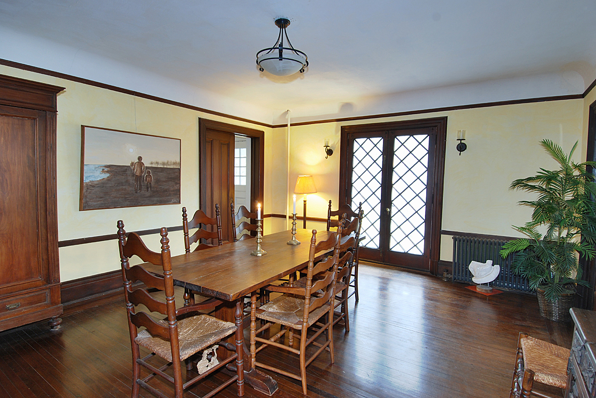 143 Gerdes Road New Canaan, CT 06840 - Photo 12 of 34 Formal Dining Room
