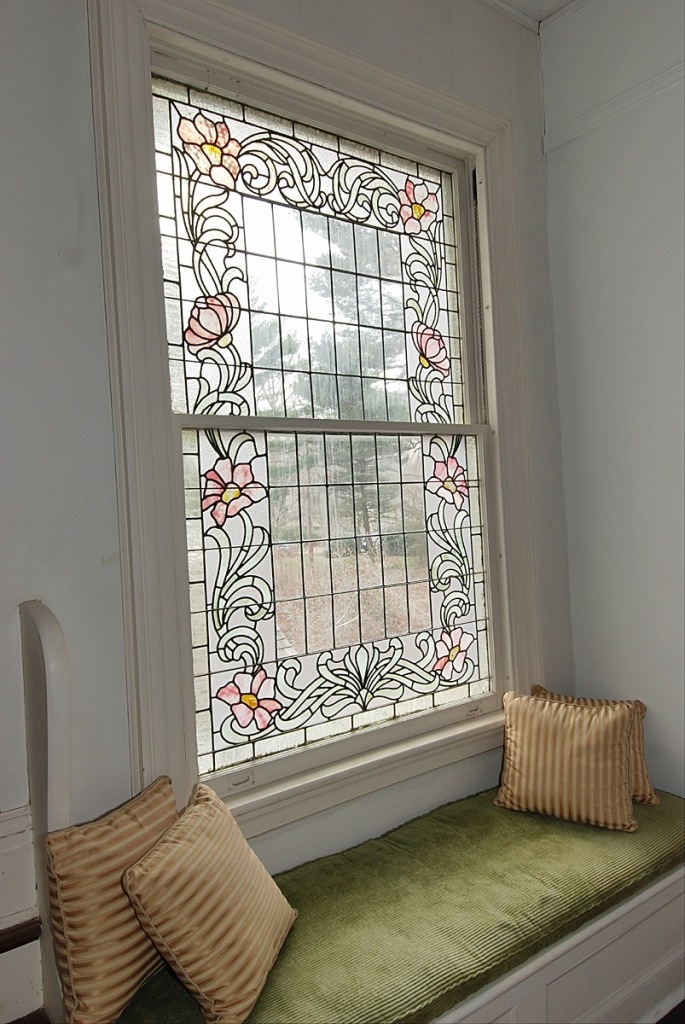 143 Gerdes Road New Canaan, CT 06840 - Photo 27 of 34 Stained glass window and window seat