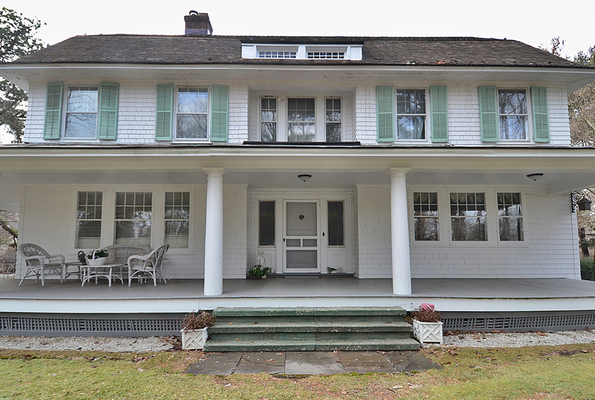 143 Gerdes Road New Canaan, CT 06840 - Photo 29 of 34 Front Porch
