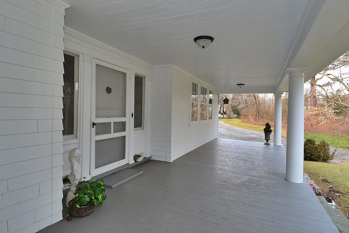 143 Gerdes Road New Canaan, CT 06840 - Photo 30 of 34 Front Porch