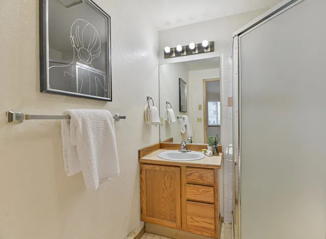 $245,000 | 912 West Lincoln Place, Unit 102, Spokane, WA 99204