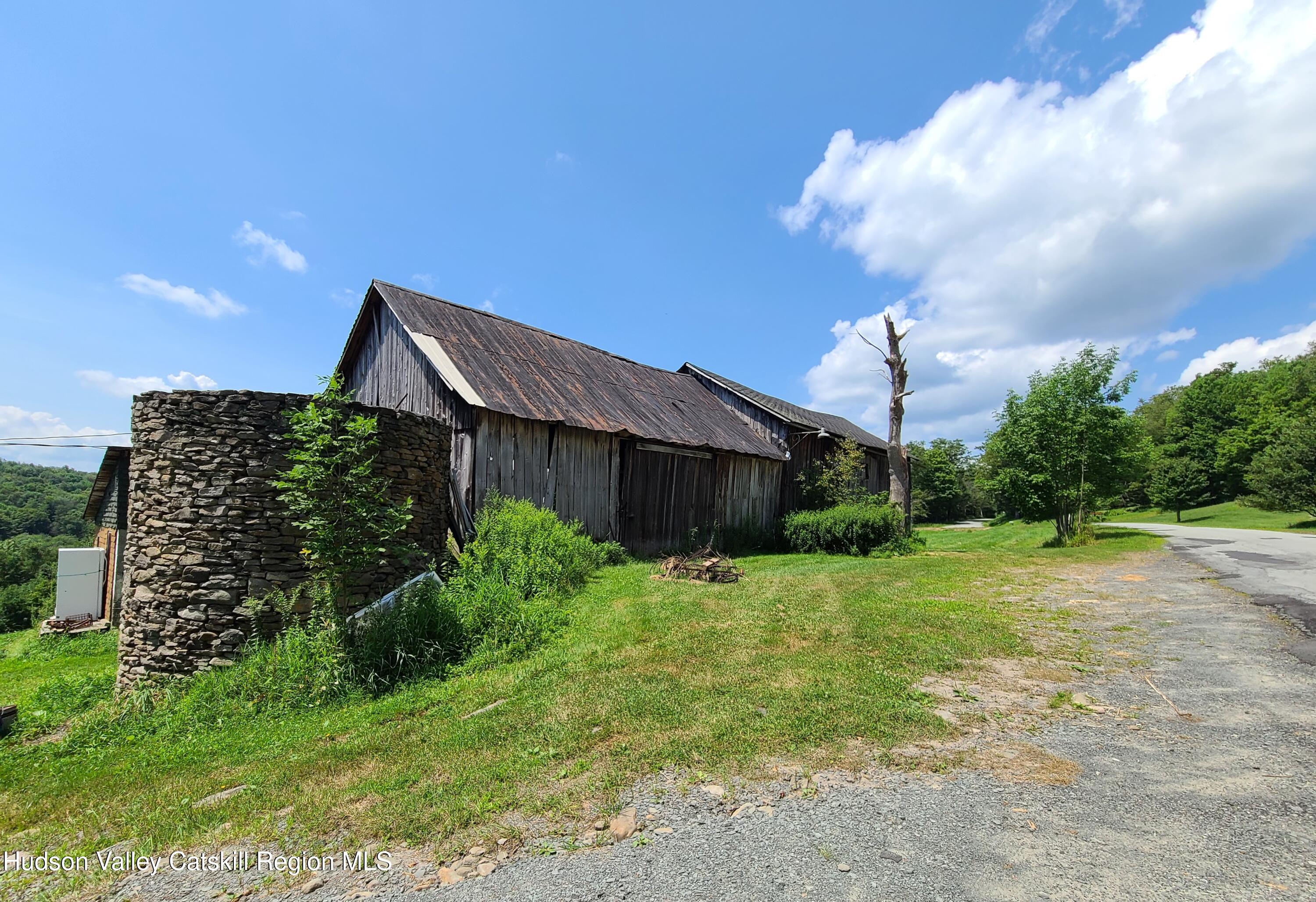 301 Stump Pond Road Livingston Manor, NY 12758 - Photo 5 of 49 a backyard of a house with lots of green space