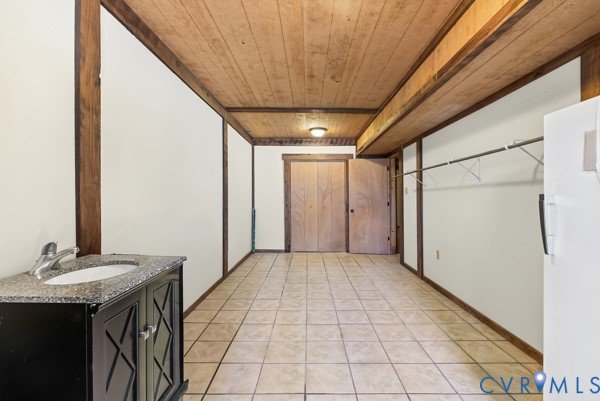 2371 Cedar Bend Road Appomattox, VA 24522 - Photo 44 of 50 a bathroom with a sink and a mirror