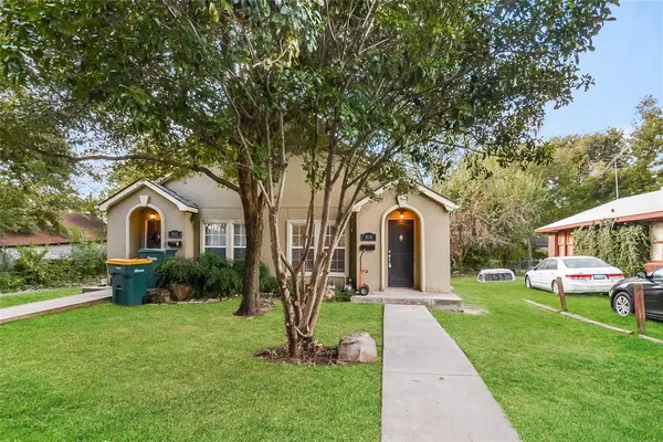 $1,200 | 814 West College Street, Sherman, TX 75092