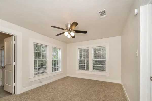 $1,200 | 814 West College Street, Sherman, TX 75092