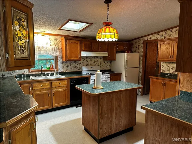 $145,444 | 6659 Cross Road, Great Valley, NY 14741