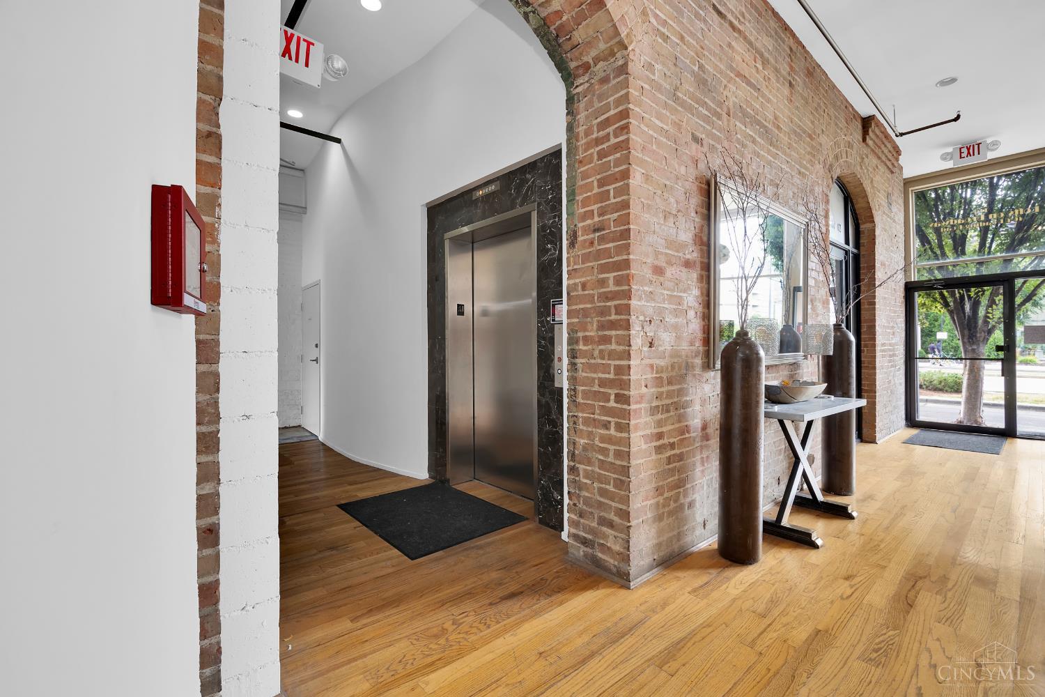 404 Reading Road, Unit 401 Cincinnati, OH 45202 - Photo 49 of 58 Gallery Image 49