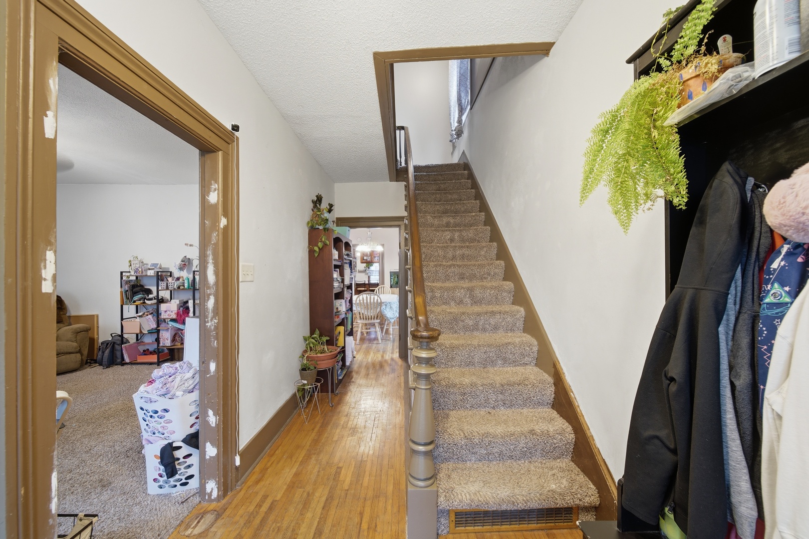 401 Crawford Avenue Dixon, IL 61021 - Photo 4 of 20
