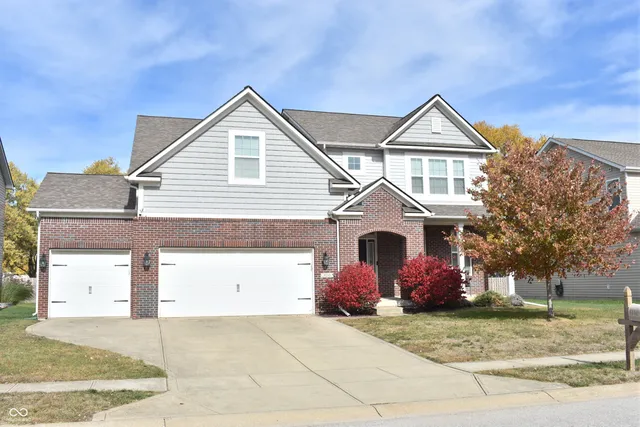 $494,500 | 6110 Golden Eagle Drive, Zionsville, IN 46077