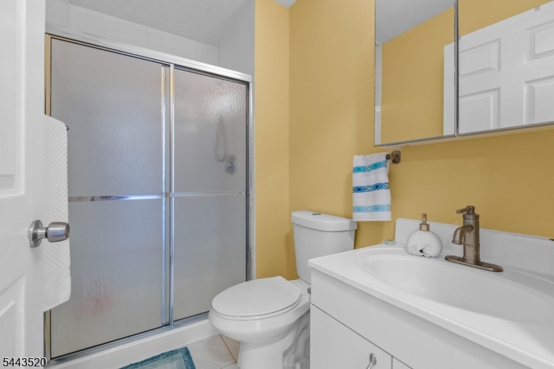 29 Brook Street Somerset, NJ 08873 - Photo 27 of 38