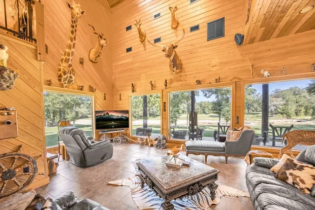 $4,130,000 | 524 Jones White Road, Centreville, MS 39631