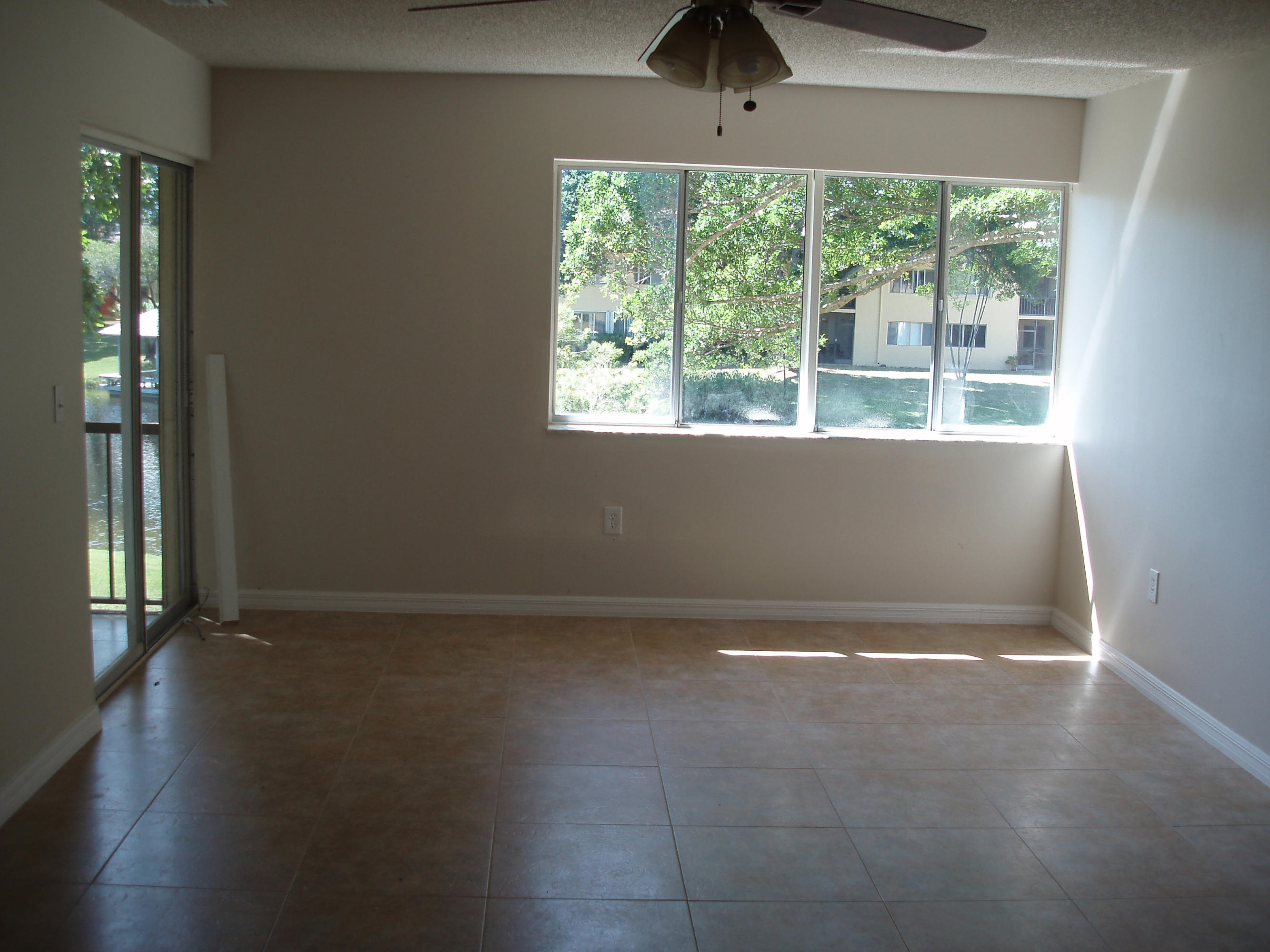 836 Southwest 9th St Circle, Unit 201 Boca Raton, FL 33486 - Photo 8 of 13 P1010015