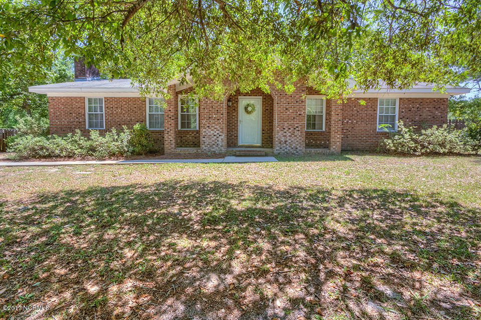 7808 Pencade Road Wilmington, NC 28411 - Photo 1 of 31 IMG_4482_3_4