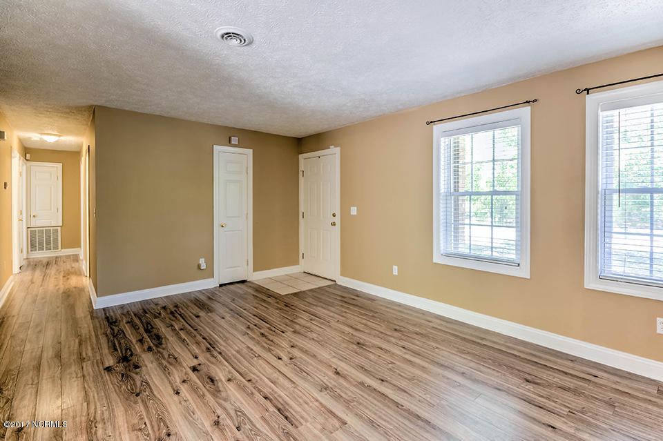 7808 Pencade Road Wilmington, NC 28411 - Photo 3 of 31 IMG_4533_4_5