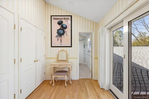 $3,995,000 | 61 Factory Pond Road, Locust Valley, NY 11560