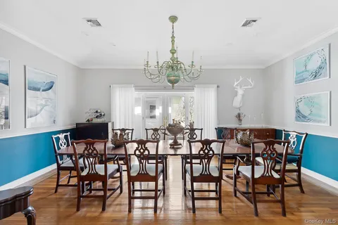 $3,995,000 | 61 Factory Pond Road, Locust Valley, NY 11560