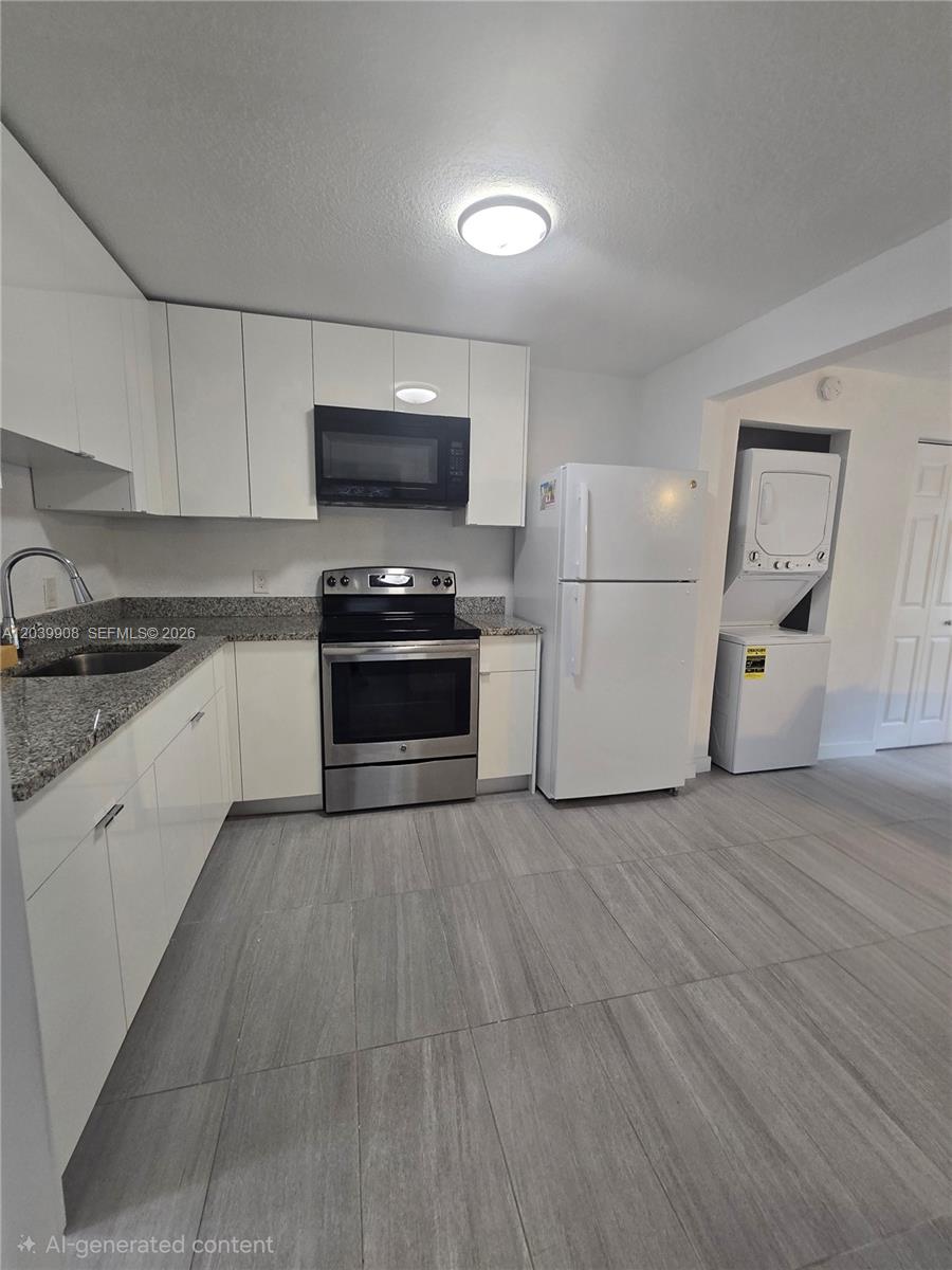 237 Southwest 13th Street, Unit 5 Dania Beach, FL 33004 - Photo 1 of 7