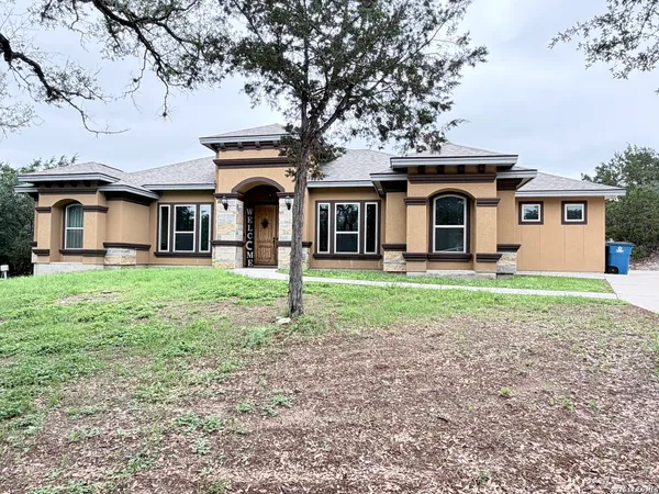 $2,600 | 3731 Flyn Y, San Antonio, TX 78253