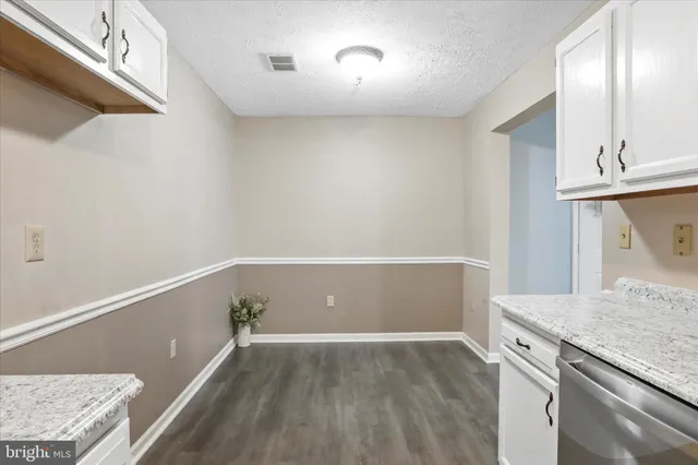 $215,000 | 165 Hailey Lane, Strasburg, VA 22657