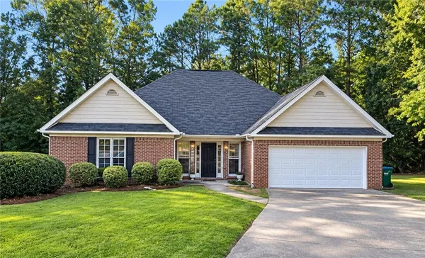 $2,200 | 1400 Gateside Court, Snellville, GA 30078