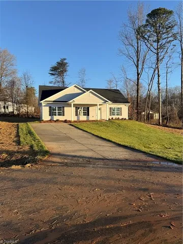 $249,900 | 1015 Fairfield Drive, Yadkinville, NC 27055