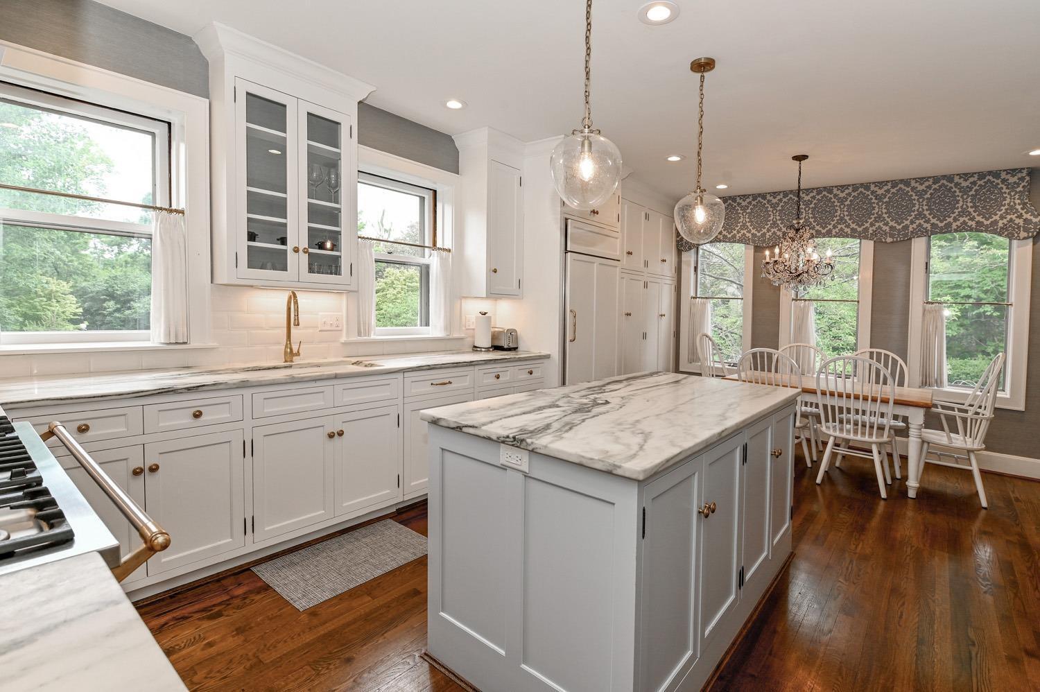 2461 Grandin Road Cincinnati, OH 45208 - Photo 13 of 48
