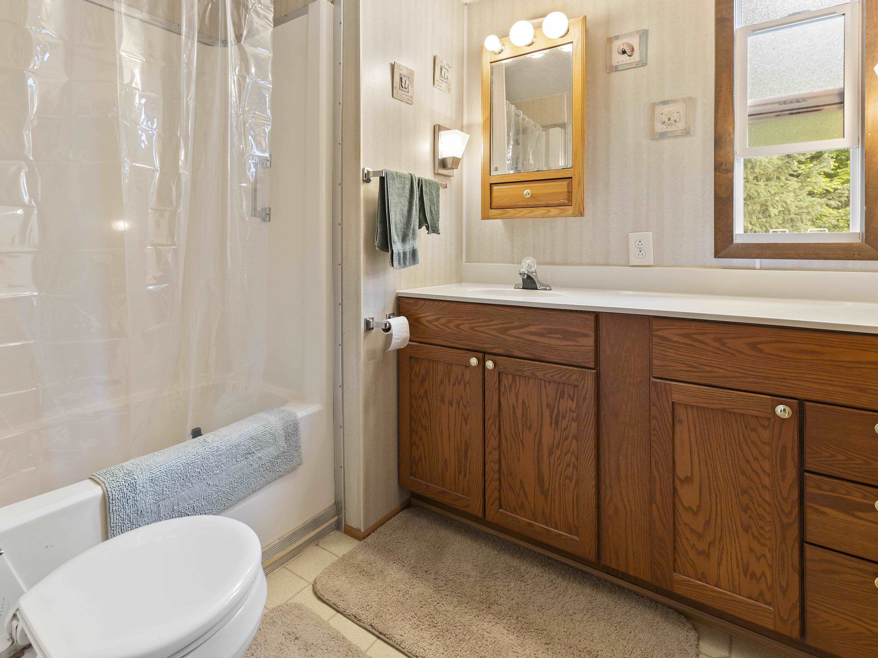 1473 North Lamb Road Interlochen, MI 49643 - Photo 27 of 32 Gallery Image 27