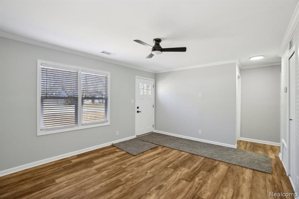 2744 James Road Auburn Hills, MI 48326 - Photo 9 of 23