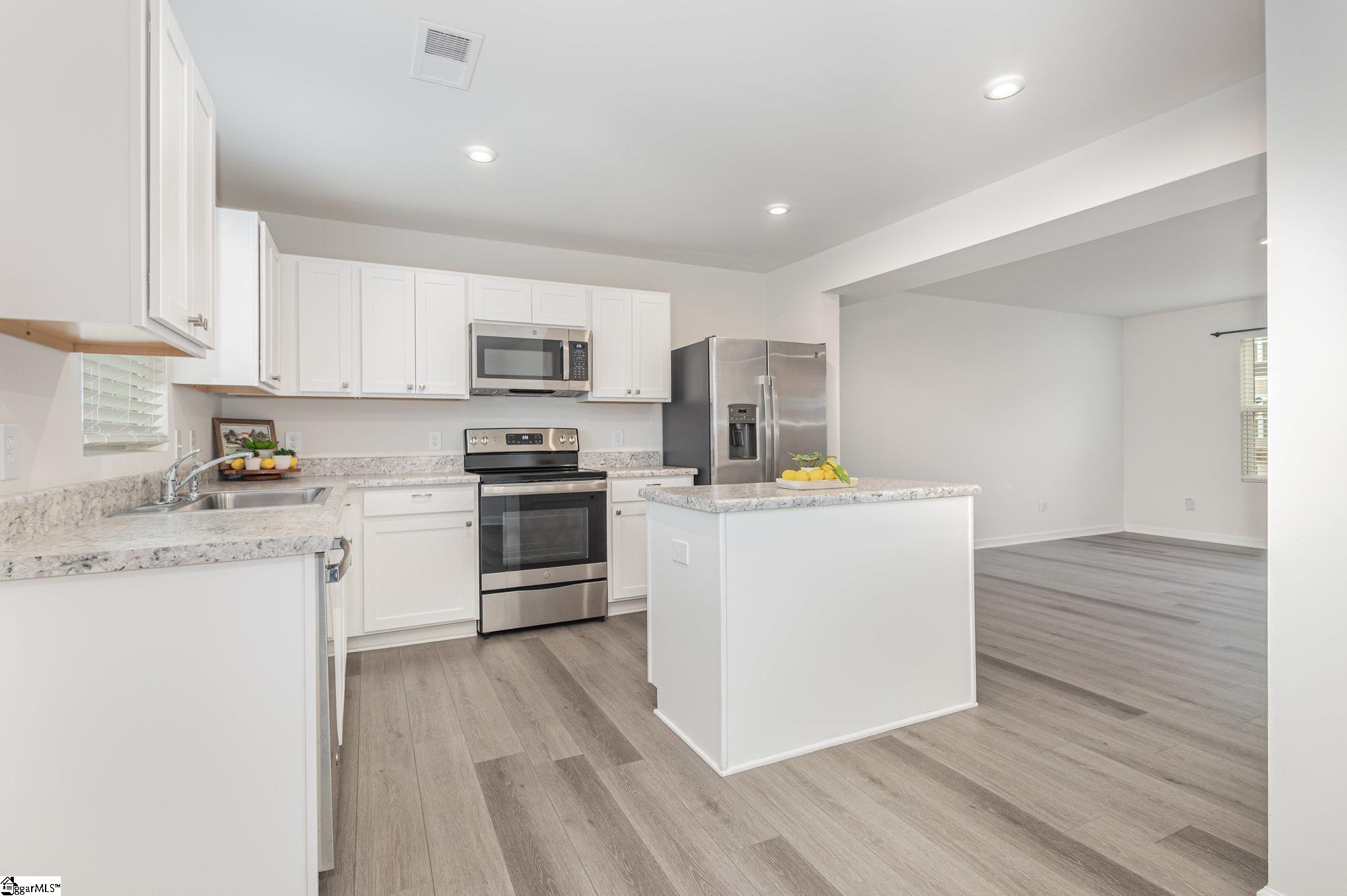 105 Nicklaus Drive Anderson, SC 29621 - Photo 7 of 35