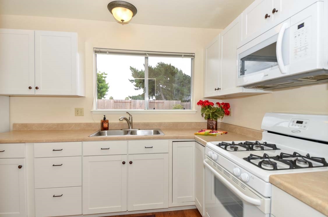 4701 Mystik Road Oceanside, CA 92056 - Photo 3 of 14