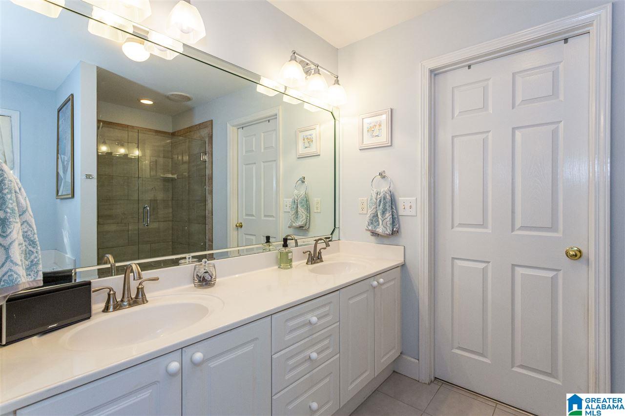 120 Oakbrooke Lane Alabaster, AL 35007 - Photo 36 of 49