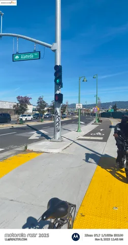 $3,000 | 3532 San Leandro Street, Unit L, Oakland, CA 94601