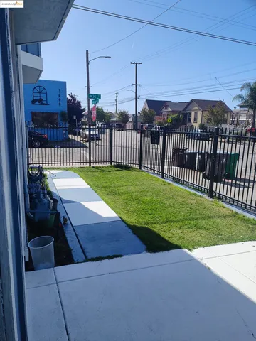 $3,000 | 3532 San Leandro Street, Unit L, Oakland, CA 94601