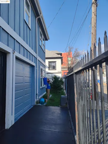 $3,000 | 3532 San Leandro Street, Unit L, Oakland, CA 94601
