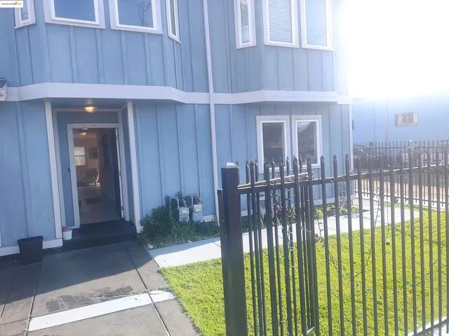 $3,000 | 3532 San Leandro Street, Unit L, Oakland, CA 94601