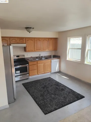 $2,224 | 3532 San Leandro Street, Unit L, Oakland, CA 94601
