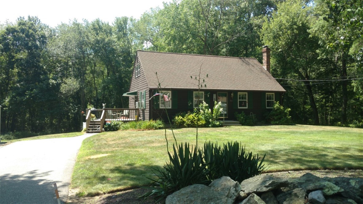 245 Barnes Road Burrillville, RI 02830 - Photo 5 of 35