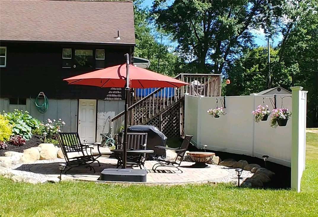 245 Barnes Road Burrillville, RI 02830 - Photo 10 of 35