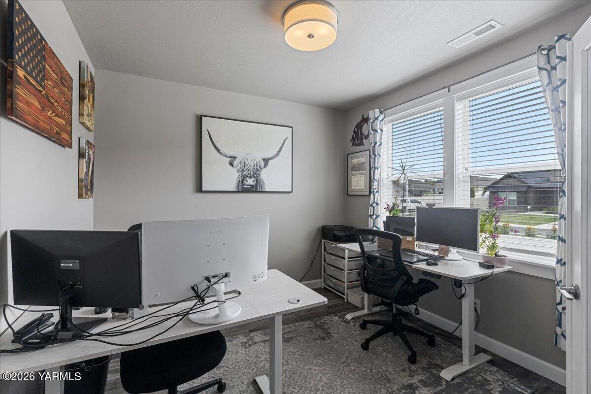 7803 Fremont Way Yakima, WA 98908 - Photo 9 of 49 Office