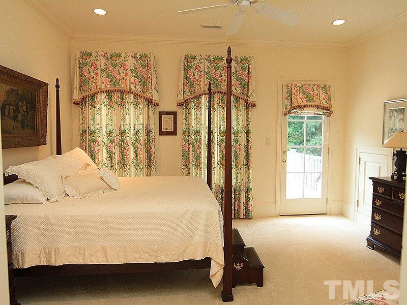 307 Buncombe Street Raleigh, NC 27609 - Photo 12 of 25