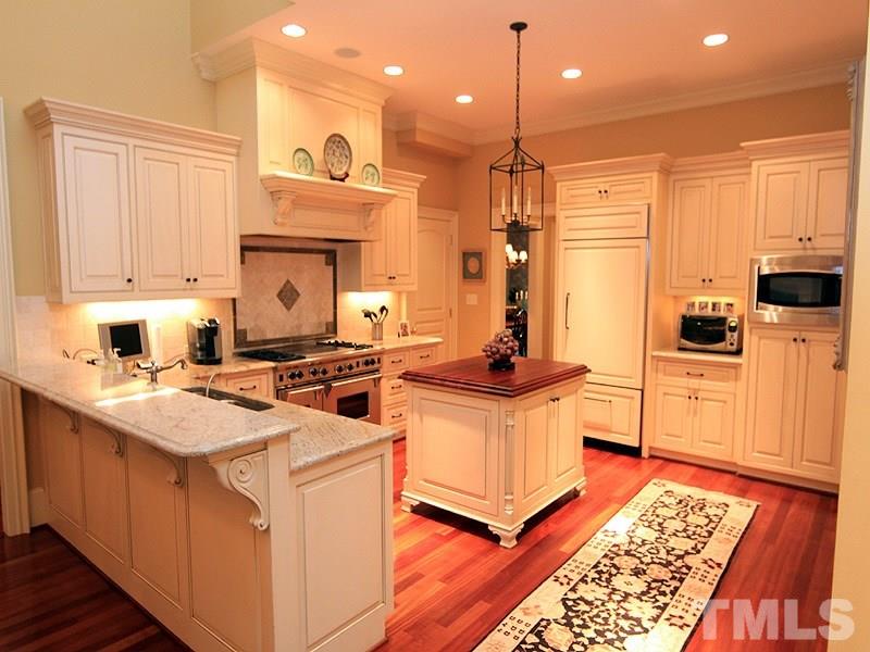 307 Buncombe Street Raleigh, NC 27609 - Photo 8 of 25
