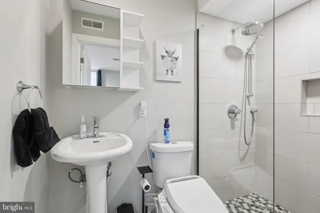 $665,000 | 1444 Germantown Avenue, Philadelphia, PA 19122