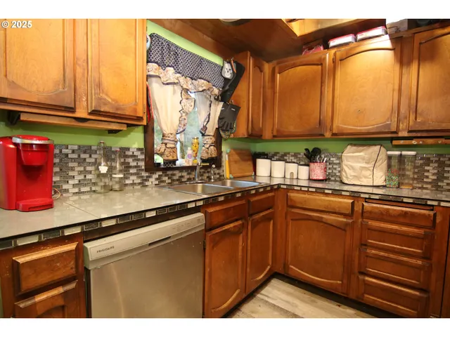 $277,000 | 64209 Braley Road, Coos Bay, OR 97420