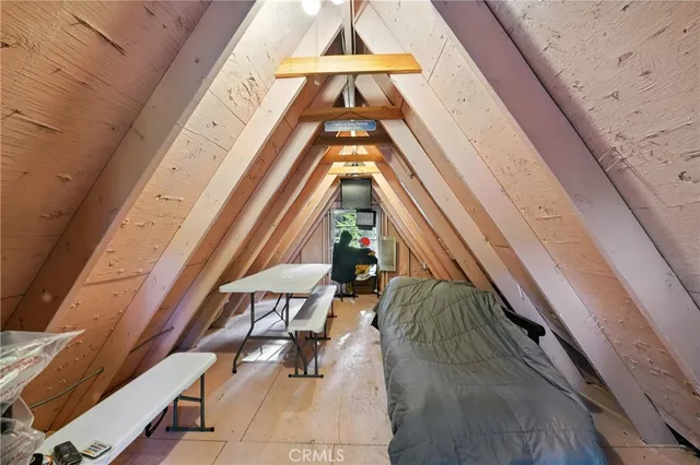 $429,900 | 373 Redwood Lane, Crestline, CA 92325