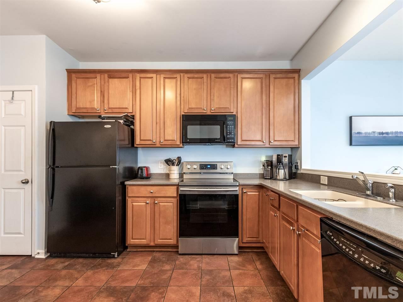 7828 Jeffrey Alan Court Raleigh, NC 27613 - Photo 10 of 28